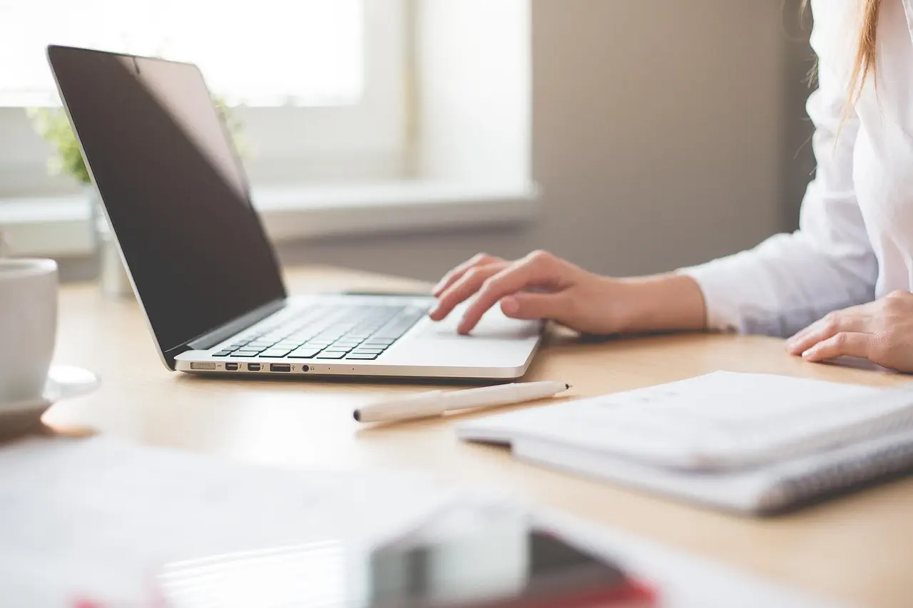 Diseño web para PYMES en notebook